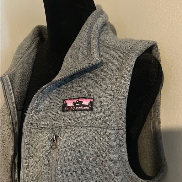 Simply Southern Gray Vest small B - Picture 6 of 7